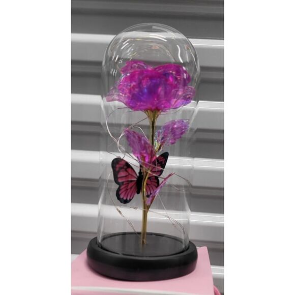 Beautiful Glass Rose Of Love Dome Great for a Wedding Anniversary - Picture 1 of 3